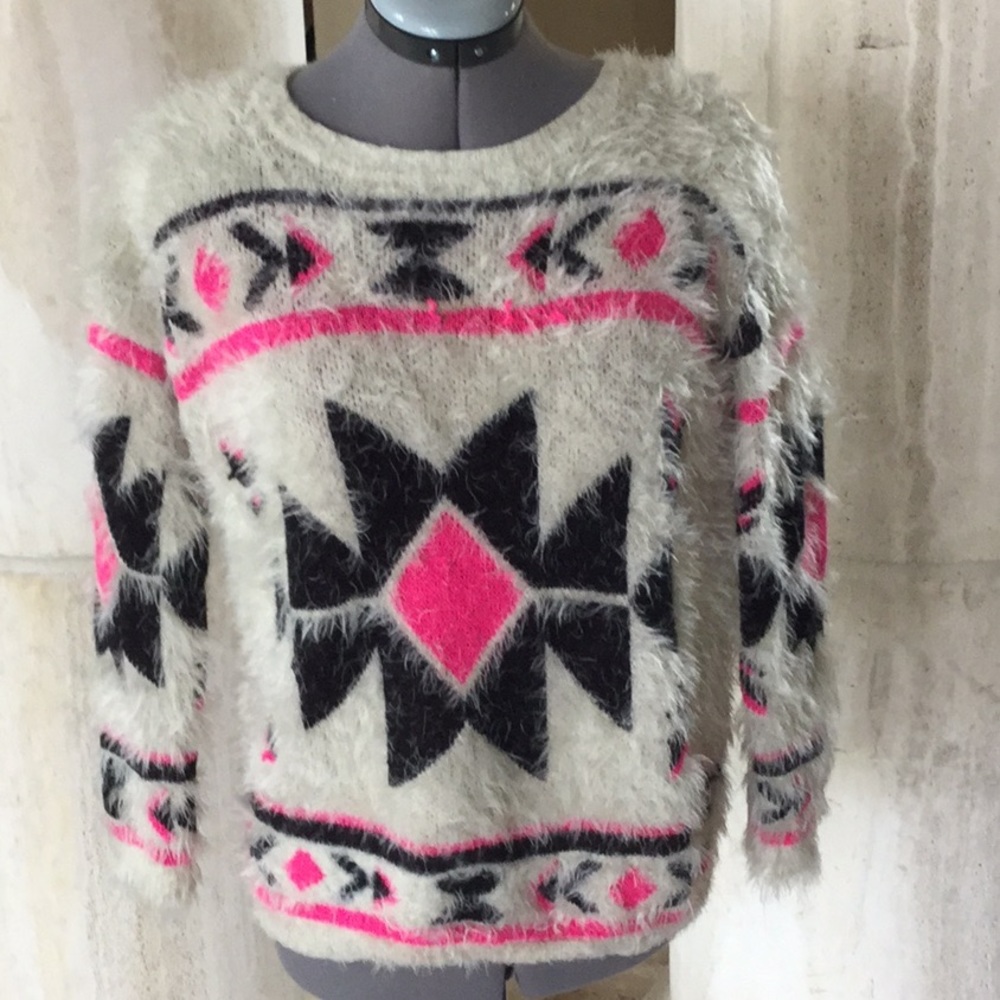 Forever 21 Sweater. Size S